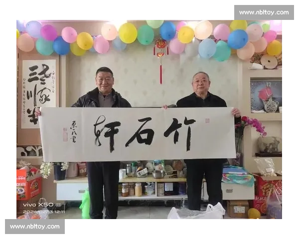 川超藏双星：有 “诗人解说” 也有 “心动男神”